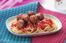 Mỳ ống spaghetti v&agrave; thịt vi&ecirc;n